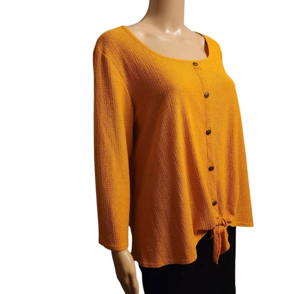Set The Stage Marigold Blouse Size L - Picture 3 of 12